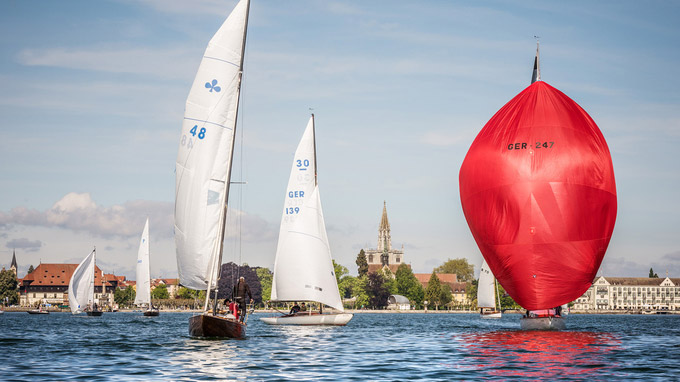 © Marketing & Tourismus Konstanz/Schwelle / Konstanz, Deutschland - Boote auf dem Bodensee / Zum Vergrößern auf das Bild klicken