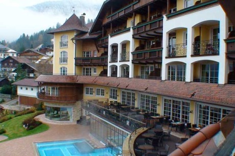Alpine Luxury Hotel Post, Lermoos - Garten