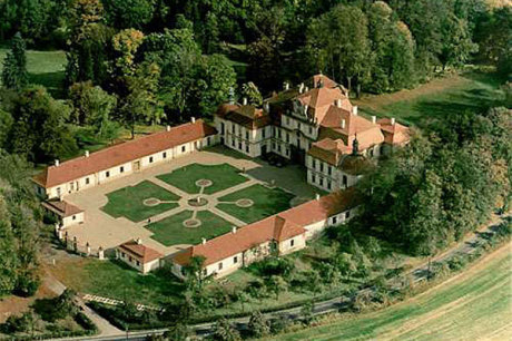 Schloss Jemniště - Vogelperspektive