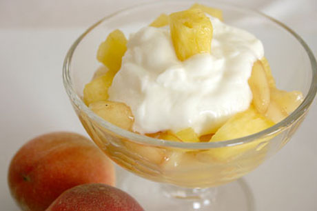 Ananas-Pfirsich-Dessert