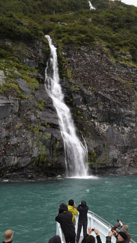 © Anita Arneitz, Klagenfurt / Anchorage, Alaska - Wasserfall / Zum Vergrößern auf das Bild klicken
