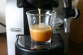 Kaffee mit Nespresso-Maschine / Zum Vergrößern auf das Bild klicken