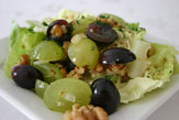 Salat mit Weintrauben / Zum Vergrößern auf das Bild klicken
