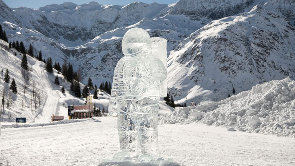 Gastein, Salzburg - Art on Snow 2023_Astronaut