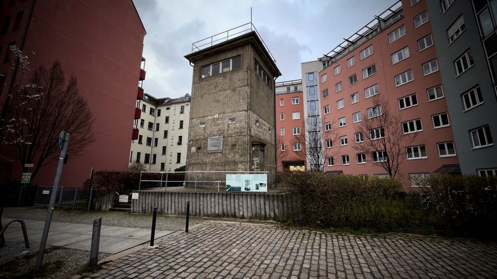 Berliner Mauer - Wachturm