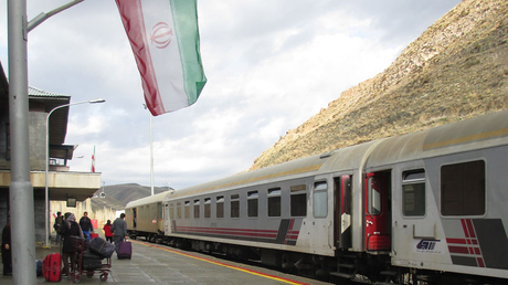 © Andreas Lotter / Orientbahn - Per Bahn nach Iran / Zum Vergrößern auf das Bild klicken