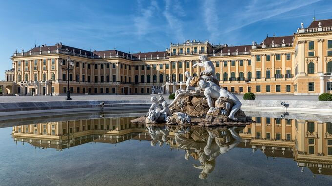 Schloss Schönbrunn, Wien -  Ehrenhof