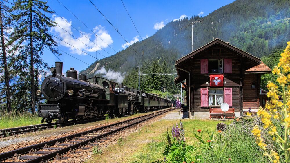 RhB, Schweiz - Bahnhof Stugl-Stuls
