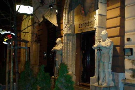 Restaurant Sir Lancelot, Budapest - Eingang