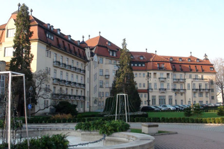 Bad Piestany, Slowakei - Danubius Health Spa Resort Thermia Palace: Außenansicht