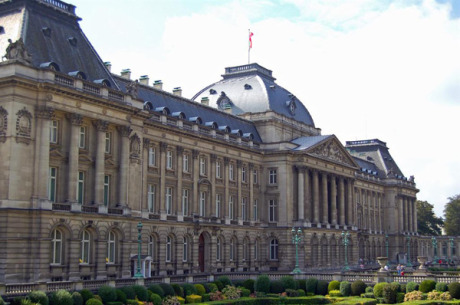 Brüssel, Belgien - Königspalast_seitlich