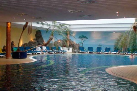 Ramada Hotel in Friedrichroda, Deutschland - Schwimmhalle