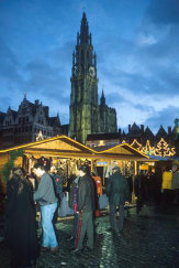 Weihnachtsmarkt in Antwerpen, Belgien / Zum Vergrößern auf das Bild klicken