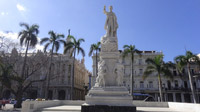 © 55PLUS Medien GmbH, Wien / Edith Spitzer / Havanna, Kuba - Parque Central_Statue / Zum Vergrößern auf das Bild klicken