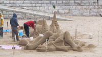 © Edith Köchl, Wien / Cascais, Portugal - Sand-Skulpturen / Zum Vergrößern auf das Bild klicken
