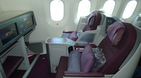 © www.thaiairways.at / Thai-Dreamliner RoyalSilkClass / Zum Vergrößern auf das Bild klicken