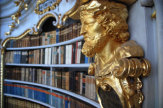 Benediktinerstif Admont - Büsten in der Bibliothek / Zum Vergrößern auf das Bild klicken
