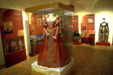 Schlossmuseum Freistadt, OÖ -Ausstellung Das Jahr der Rose: Frauenkleid