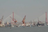 Shanghai, China - Hafen / Zum Vergrößern auf das Bild klicken
