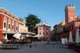 Novigrad, Kroatien - Hauptplatz / Zum Vergrößern auf das Bild klicken