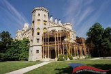 Schloss Hluboká nad Vltavou, CZ - Vorderansicht / Zum Vergrößern auf das Bild klicken