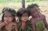 Ingigene Kinder in Peru / Zum Vergrößern auf das Bild klicken