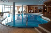 Alpine Luxury Hotel Post, Lermoos - Innenbecken / Zum Vergrößern auf das Bild klicken