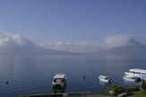 Guatemala - Lagoa Titlan und Vulkane Toliman und San Pedro / Zum Vergrößern auf das Bild klicken
