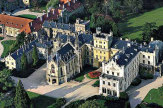 Schloss Lednice (deutsch Eisgrub), Tschechien / Zum Vergrößern auf das Bild klicken