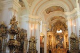 Zirc, Ungarn - Zisterzienser Abtei: Altar / Zum Vergrößern auf das Bild klicken